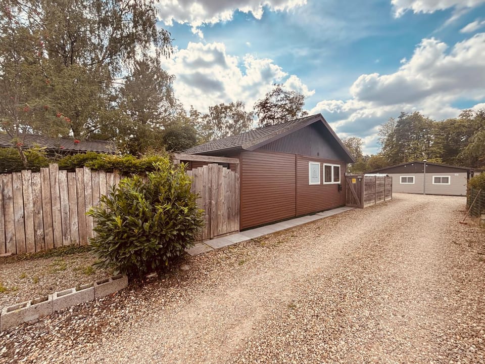 CASA LAGO gezellige chalet aan het water Chalet in Flanders