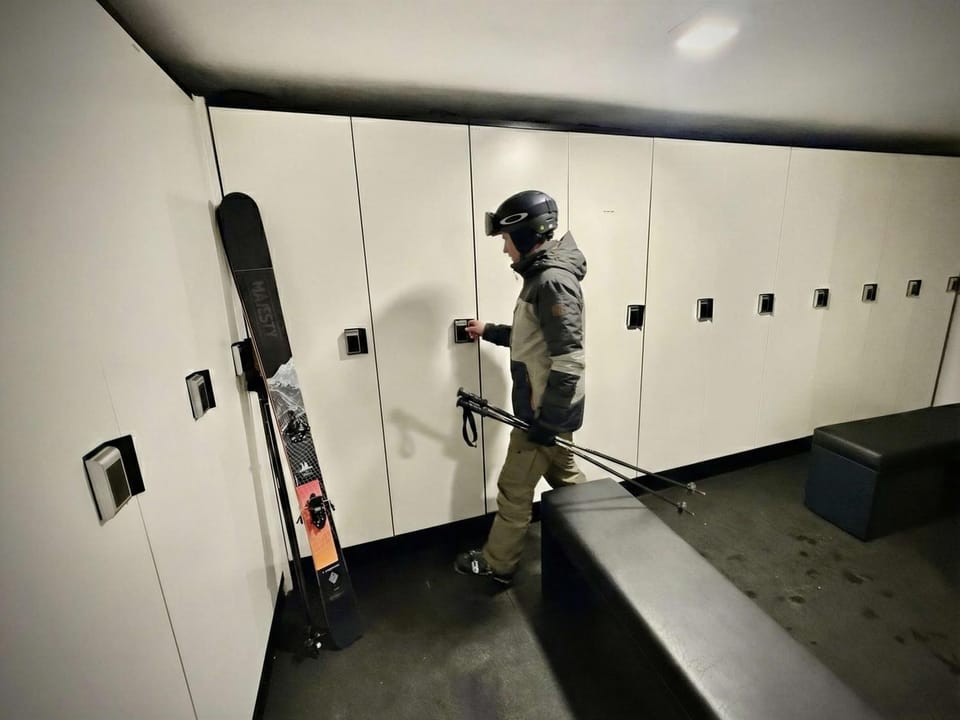 Skiing, locker