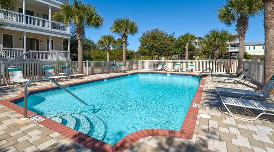 Casamigos by Stay on 30A- Pool, Bikes, Golf Cart House in South Walton County