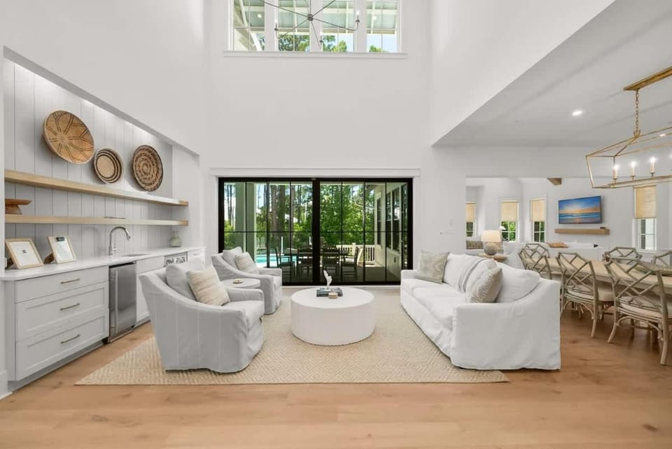 Elegance On Eastern Lake by Stay on 30A- Pool, Bikes, Golf Cart House in South Walton County