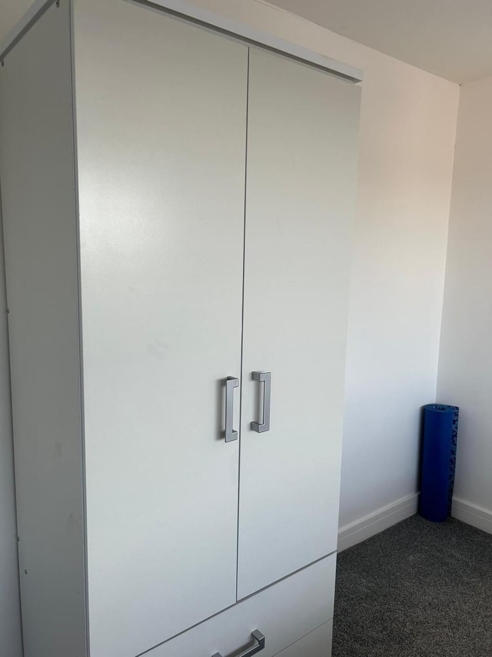 Gatwick Guest House - Short & Long Stay, Airport Parking, Airport Shuttle, Early & Late Check In - 49, RH11 8QX Hotel in Crawley