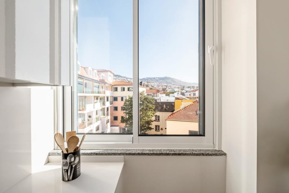 City view, Mountain view