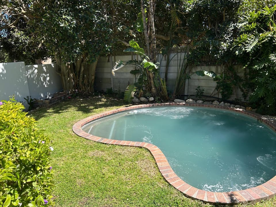 Garden view, Swimming pool