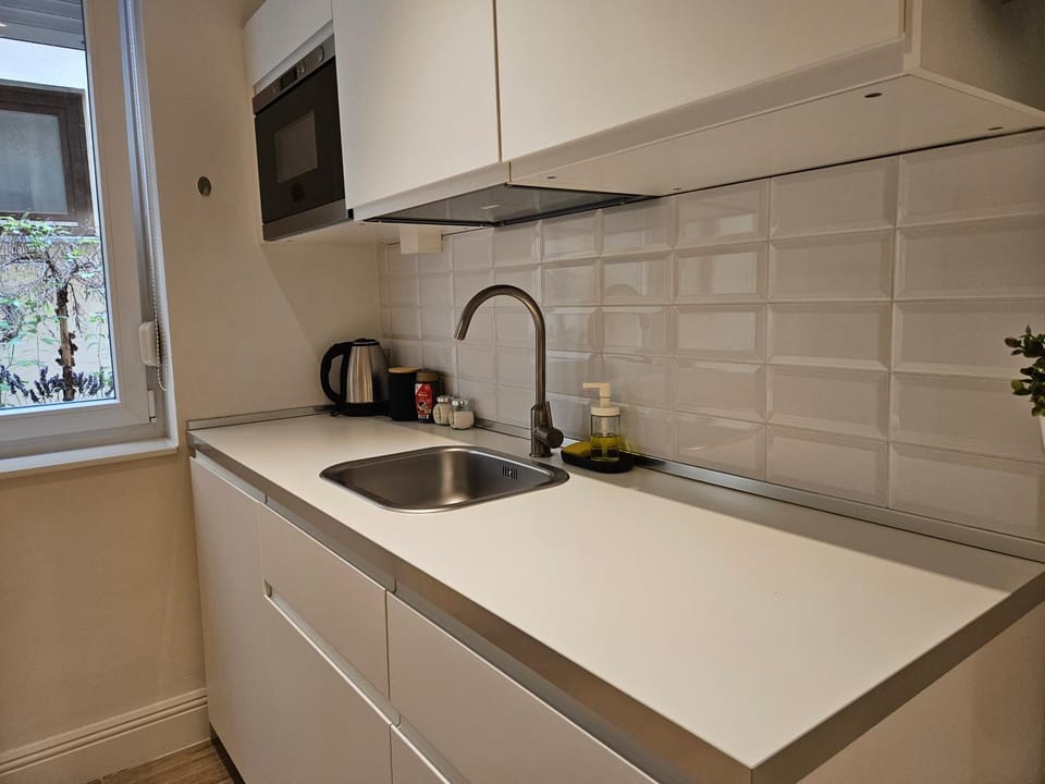 Coffee/tea facilities, Kitchen or kitchenette