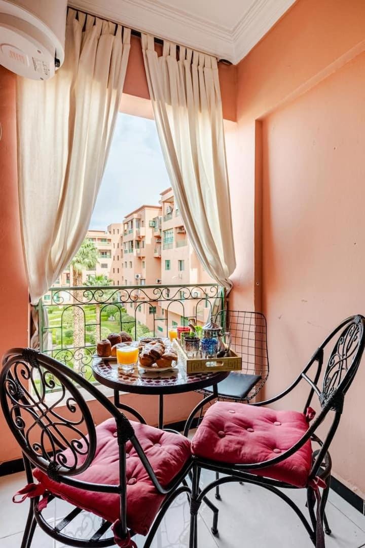 Cosy, Familial au centre avec piscine-tout confort Apartment in Marrakesh