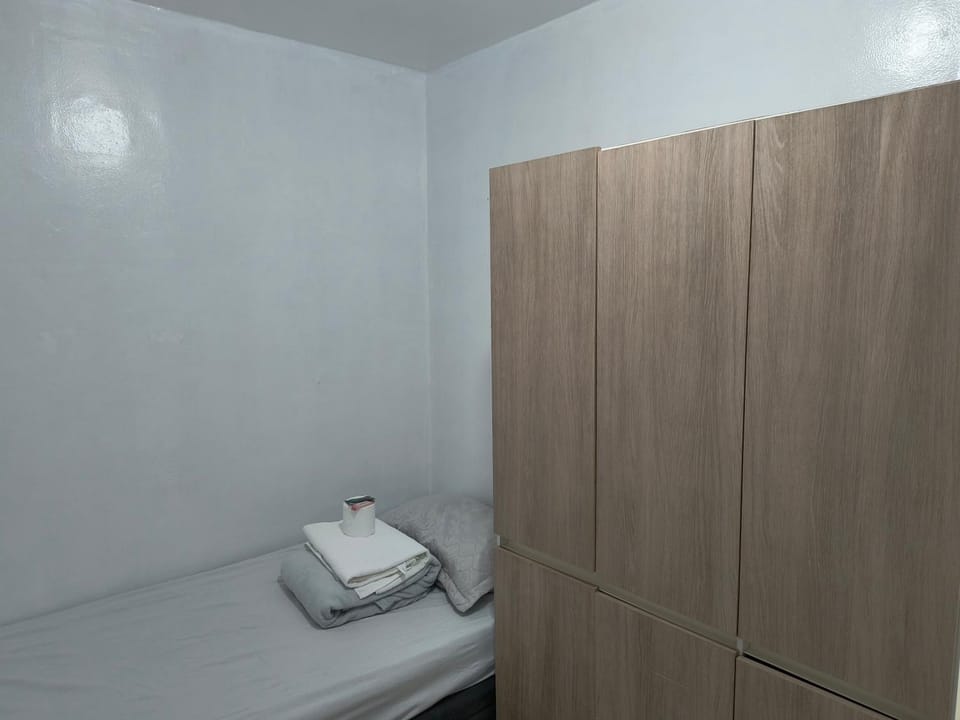 suite solteiro proximo a metro conceicao e expo Hostel in Sao Paulo City
