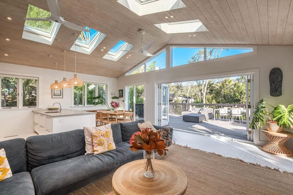 Skyview Onetangi - Stay Waiheke House in Auckland Region