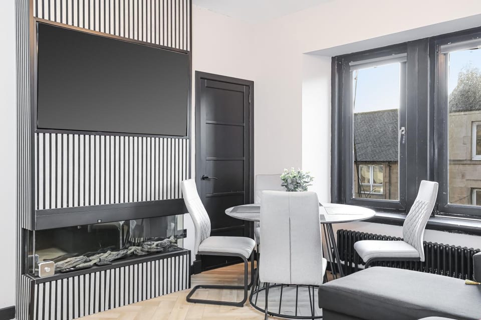 1 Bedroom Gorgie Sleeps 4 Easy City Access Apartment in Edinburgh