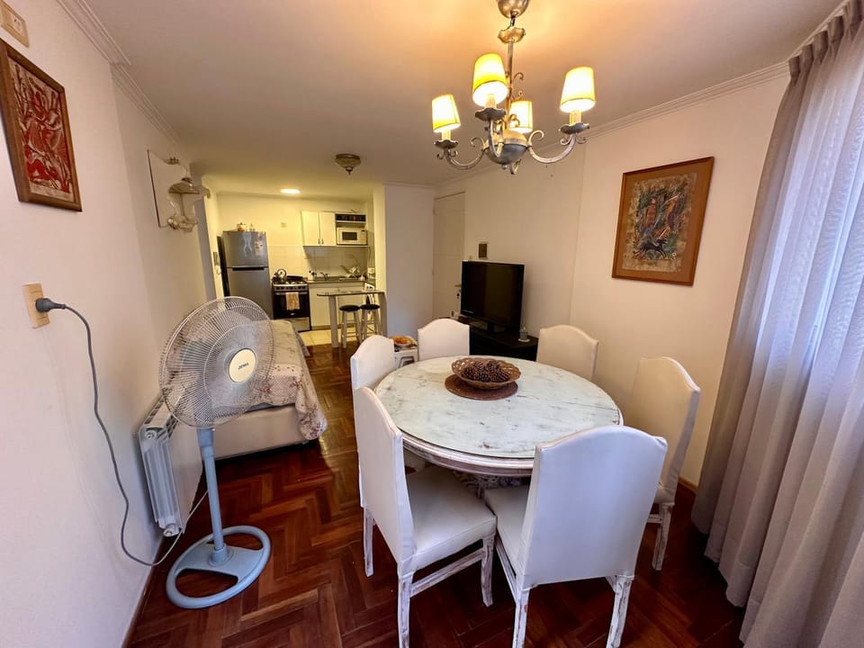 TV and multimedia, Living room, Seating area, Dining area, heating
