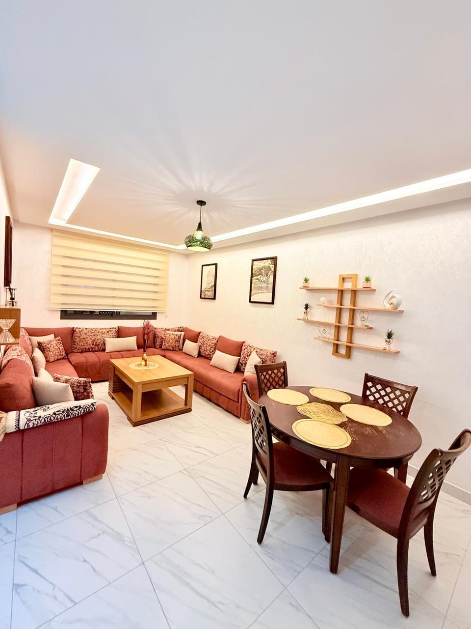 Living room, Dining area
