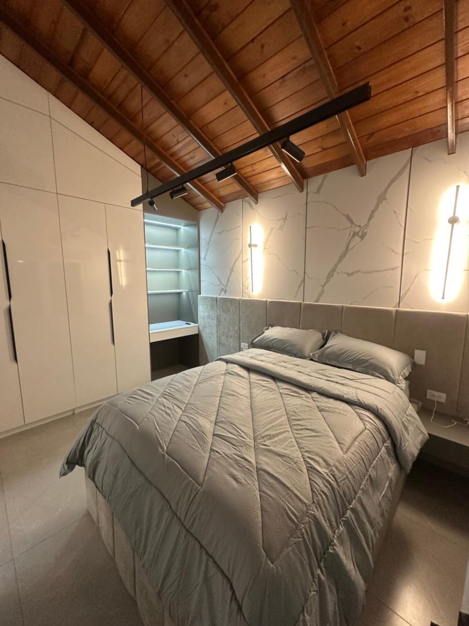 Bed, Photo of the whole room, Bedroom, wardrobe