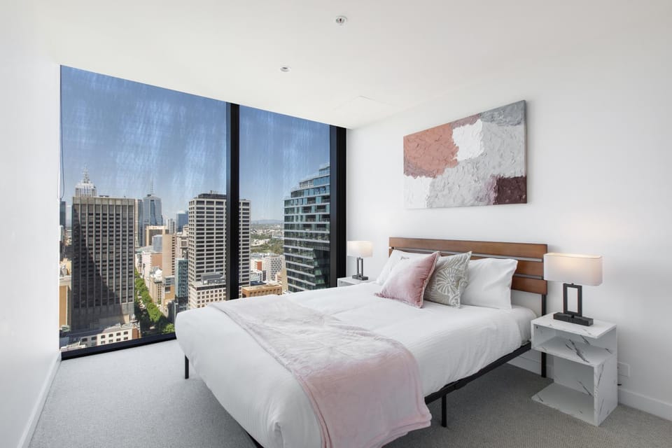 Bed, Photo of the whole room, Bedroom, City view