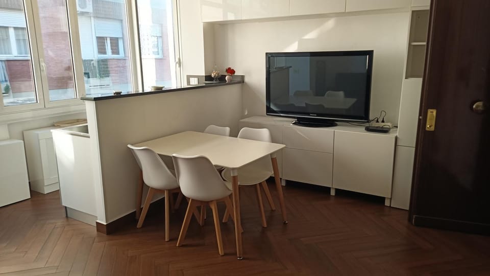 TV and multimedia, Dining area