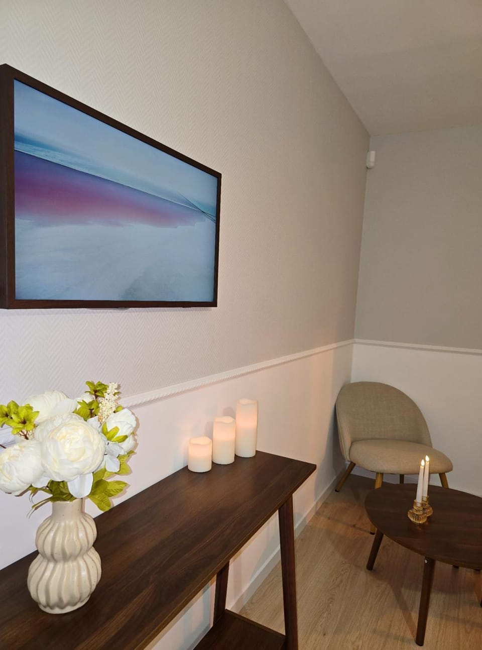 TV and multimedia, Seating area