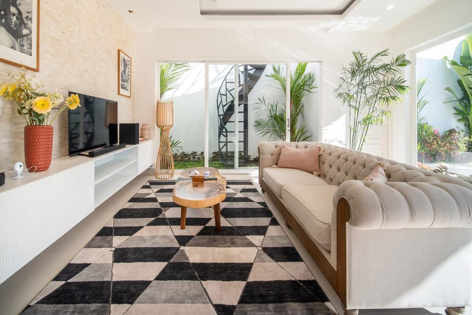 Communal lounge/ TV room, Living room
