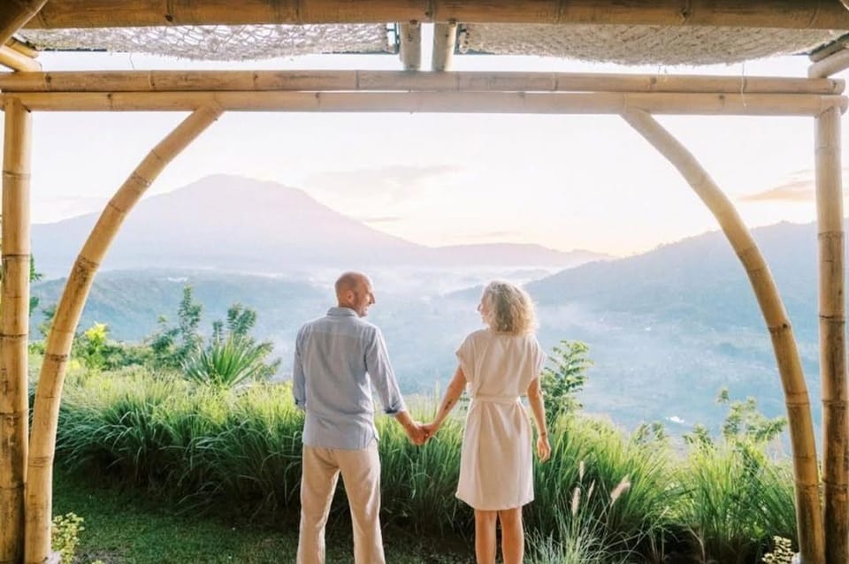 Nearby landmark, Natural landscape, Mountain view
