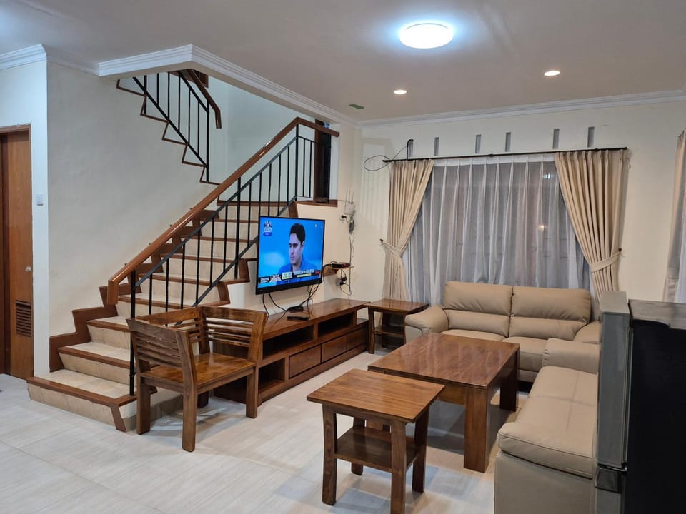 Villa 2Cemara Villa in Parongpong