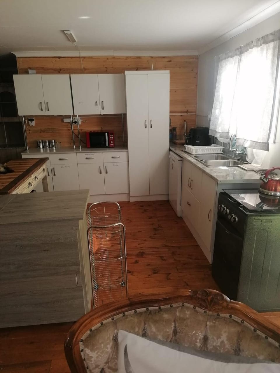 Break-a-way Log House Apartment in Gauteng