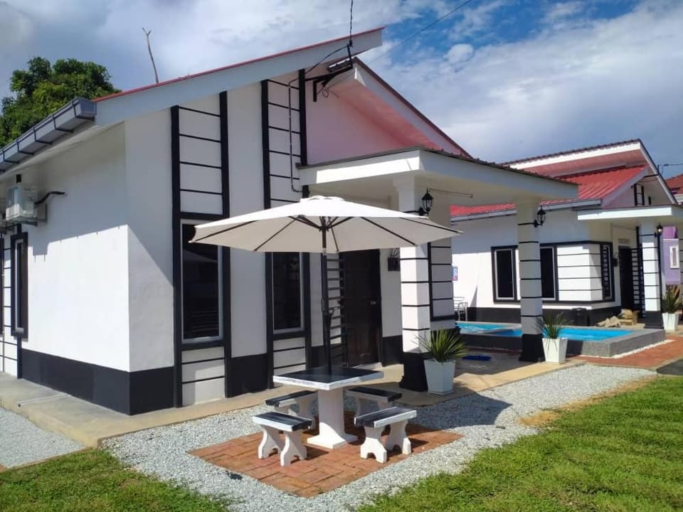 SHAH ADAH guesthouse PD for musslim Villa in Port Dickson