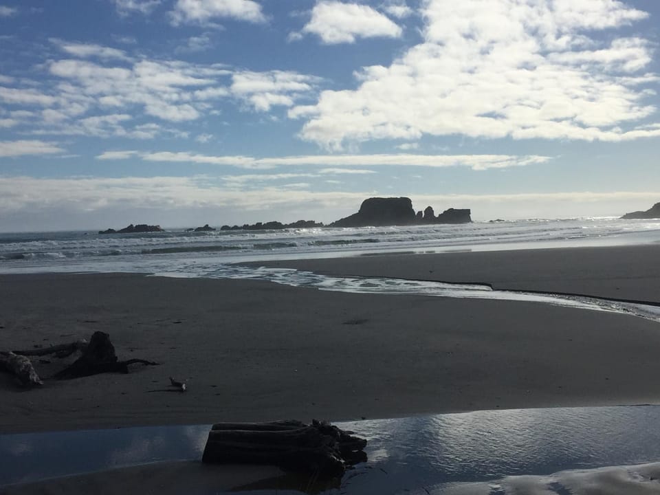 Out The Bay - Guest House at the Beach House in West Coast