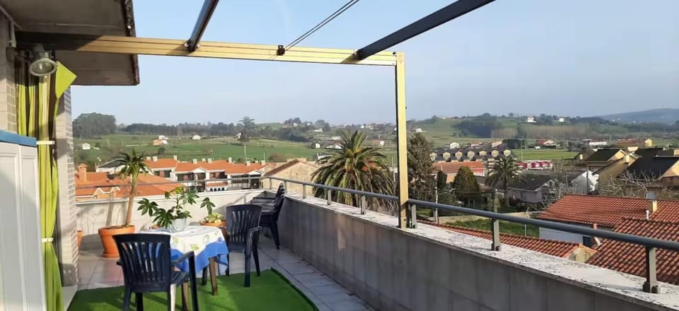 Atico con gran terraza y vistas en Cudon Apartment in Cantabria
