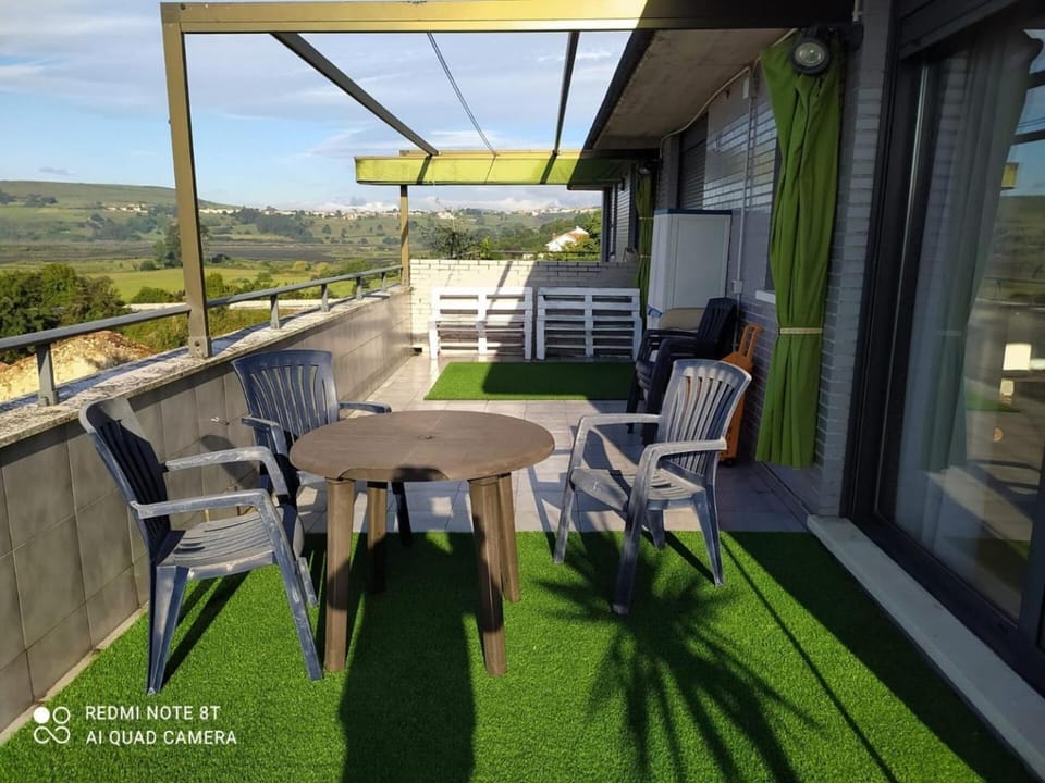 Atico con gran terraza y vistas en Cudon Apartment in Cantabria