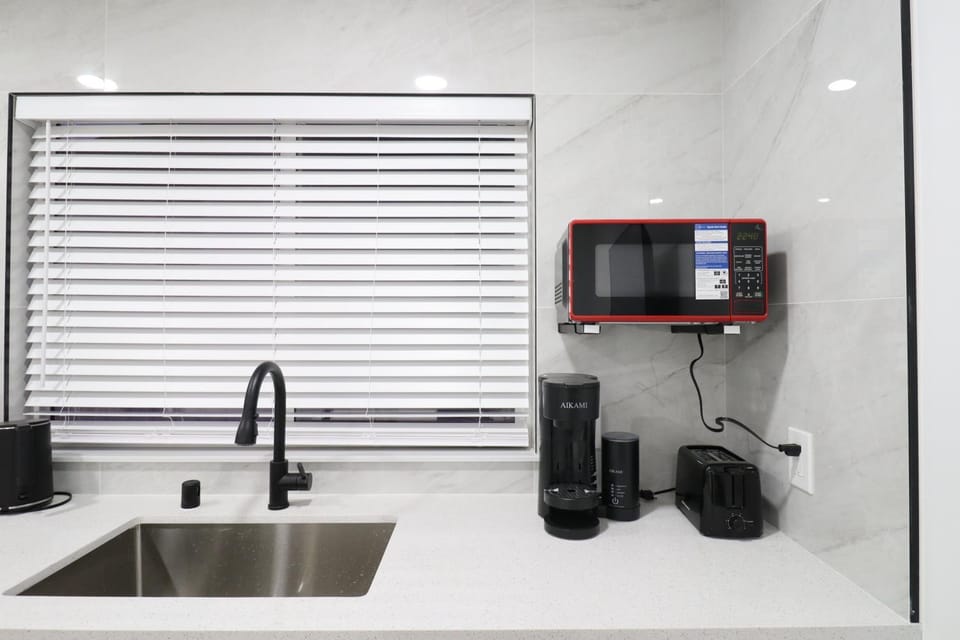 Coffee/tea facilities, Kitchen or kitchenette