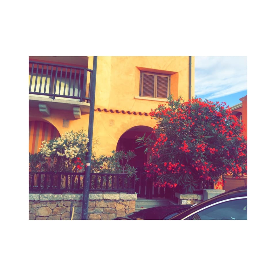 Facade/entrance, Sea view, Street view