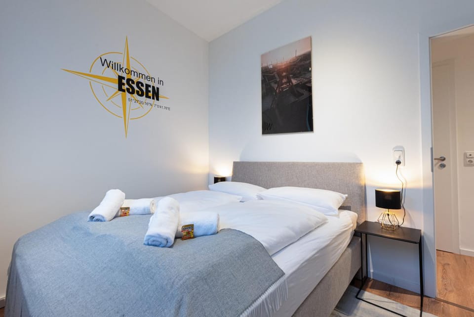 Bed, Photo of the whole room, Bedroom, flat iron, furniture, heating, internet, internet, towels, wardrobe