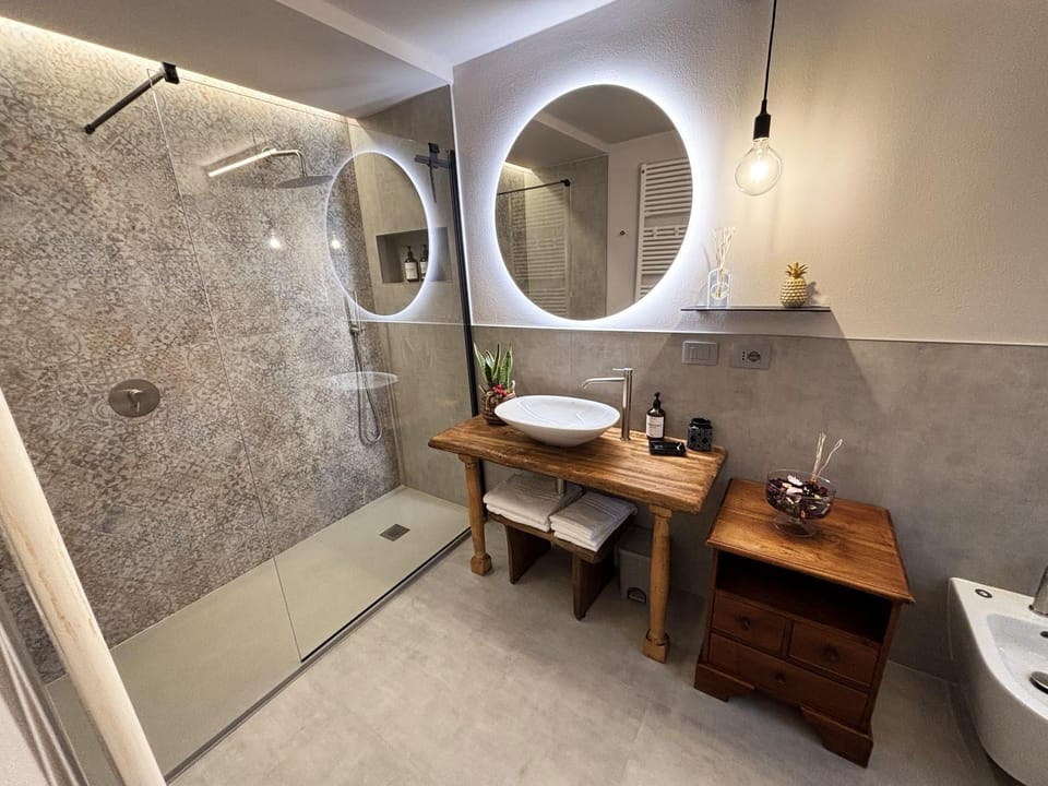 Shower, Bathroom
