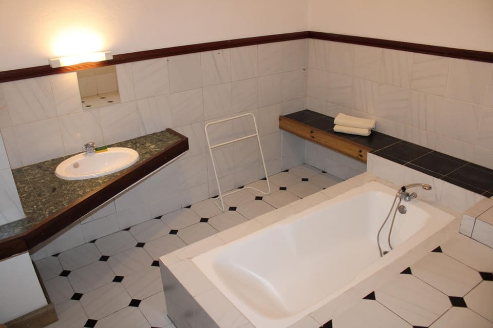Bathroom, Bath