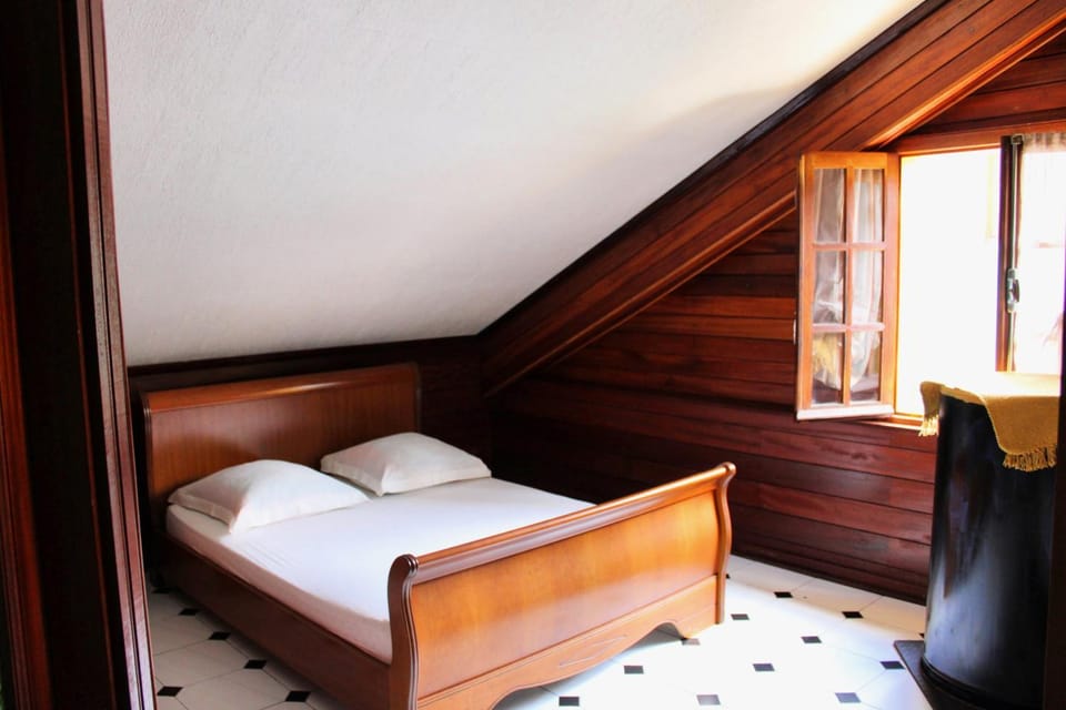 Bed, Bathroom, Bedroom