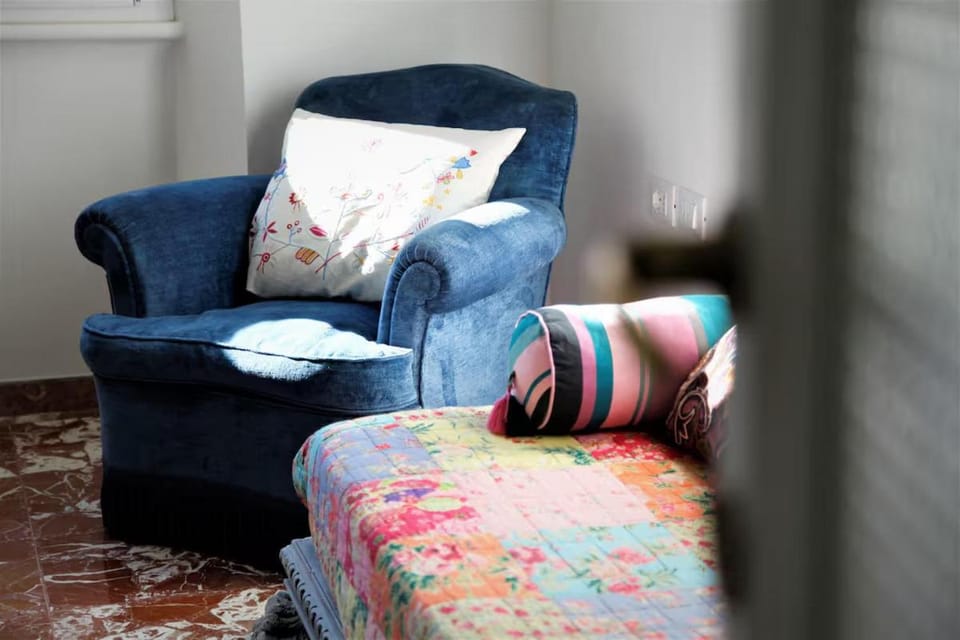 Heartwarming Apartment in ROMA - 5 Minutes from Colosseum Apartment in Rome