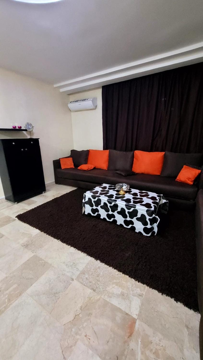 le spacieux 37 pour familles face gare CTM Hivernage Apartment in Marrakesh