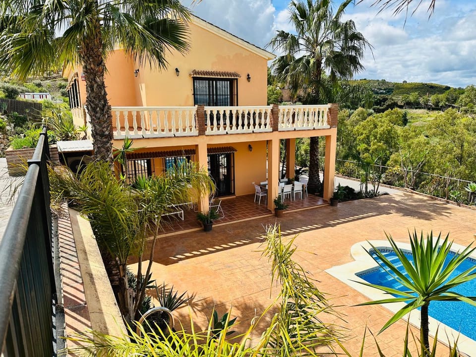 Garden, Swimming pool