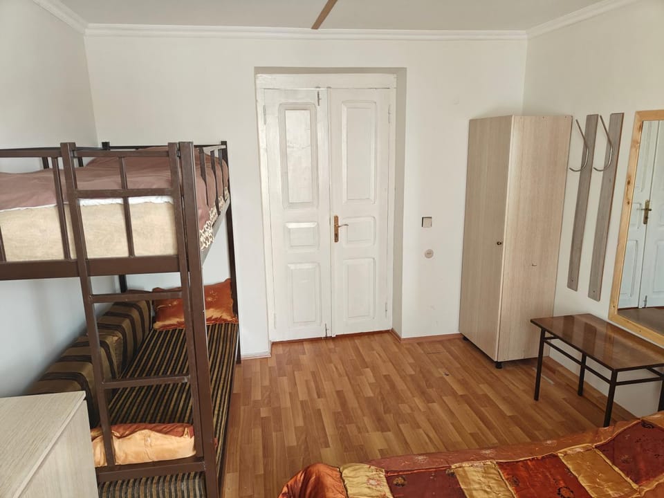Tuz House R4 Apartment hotel in Georgia