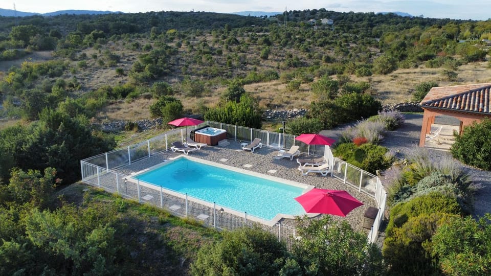 Day, Natural landscape, Mountain view, Pool view, Swimming pool