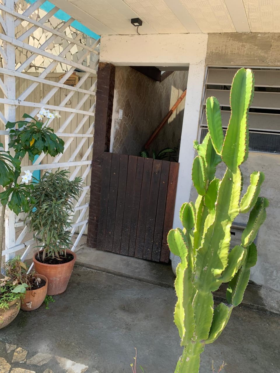 Apartamento 2 minutos a pé da praia de Geribá totalmente climatizado Apartment in Armacao dos Buzios