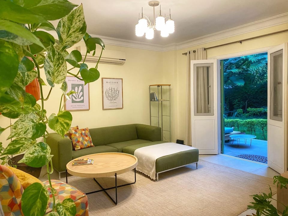 Garden, Living room, Seating area, Garden view