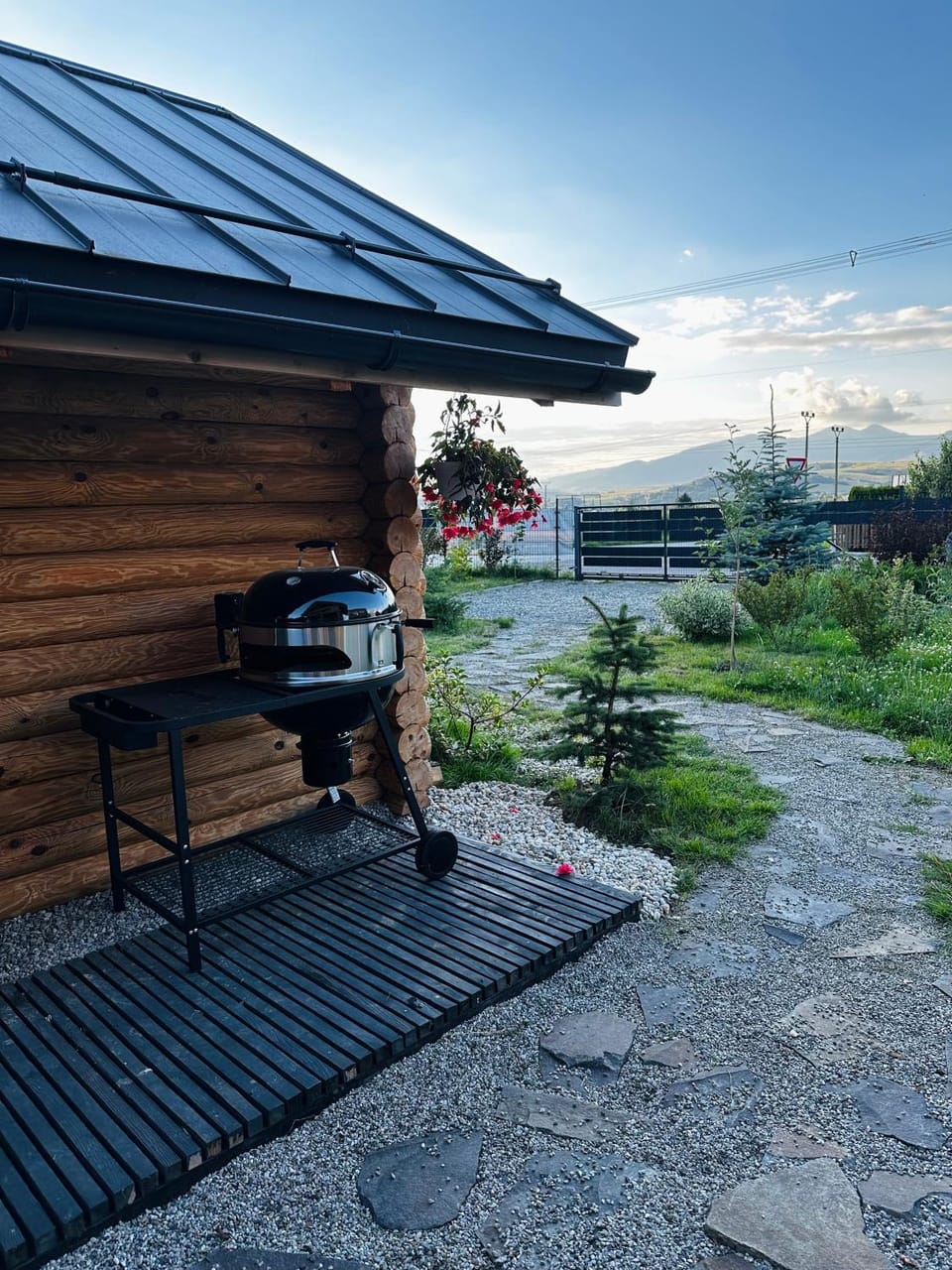 Natural landscape, BBQ facilities, Garden, Garden, Balcony/Terrace, Garden view