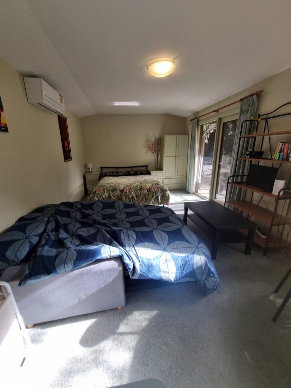 Bed, Living room, Bedroom