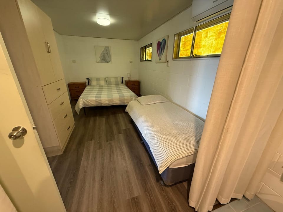 Comfortable studio in Bowen 4805 Apartment in Bowen
