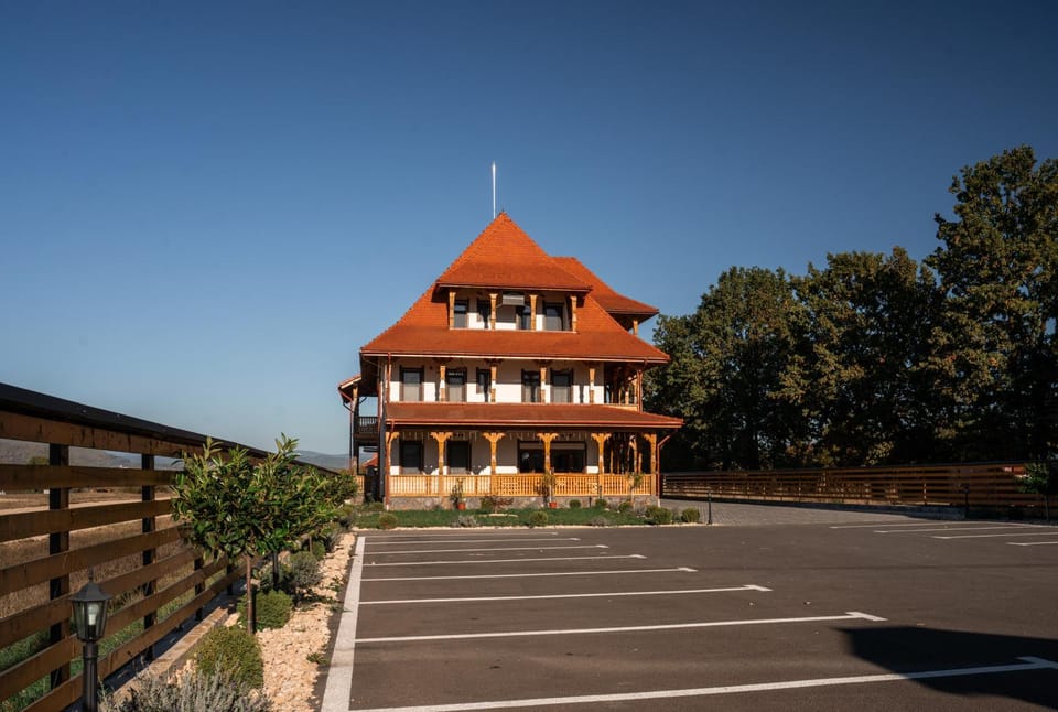 Property building, Parking