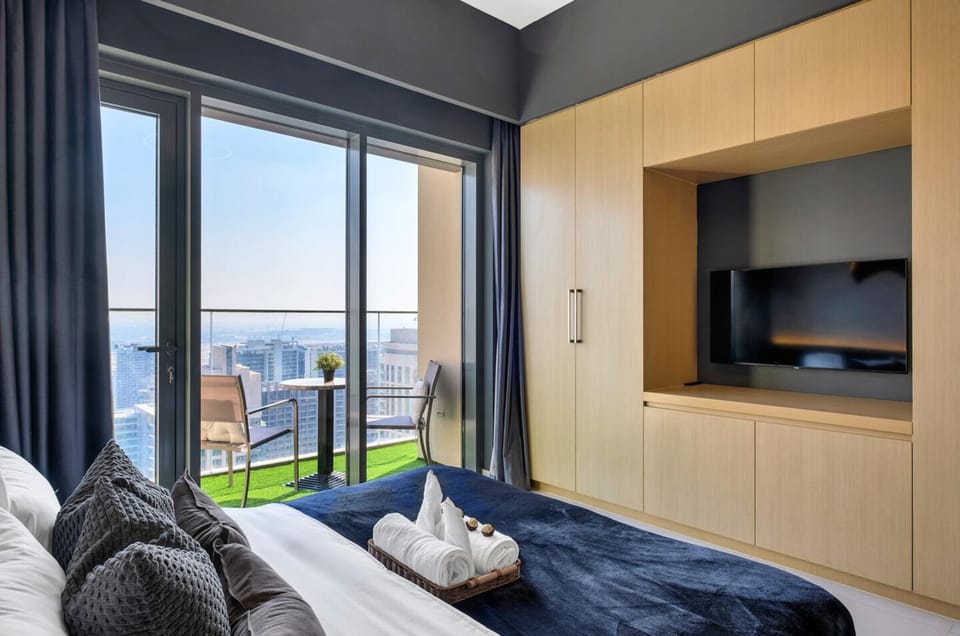 Urban Zen Sky Suite 1BR - Dubai Mall Access by Maxx Value homes Apartment in Dubai
