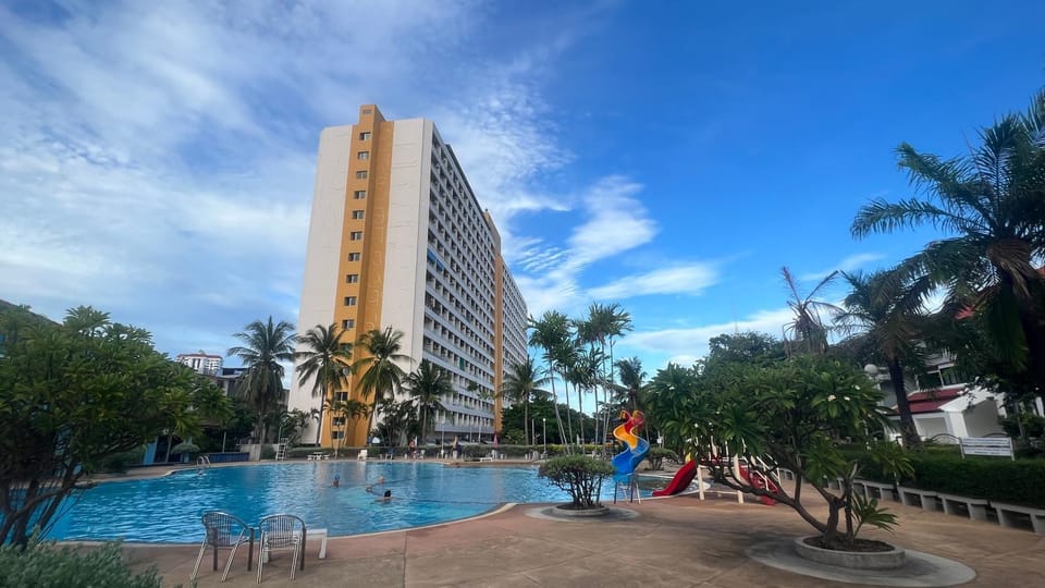 芭提雅中天维塔拉奢华黄金风格酒店公寓中天汽车站旁边 Apartment in Pattaya City