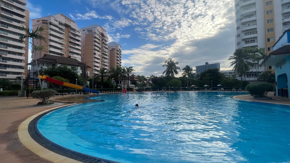 芭提雅中天维塔拉奢华黄金风格酒店公寓中天汽车站旁边 Apartment in Pattaya City