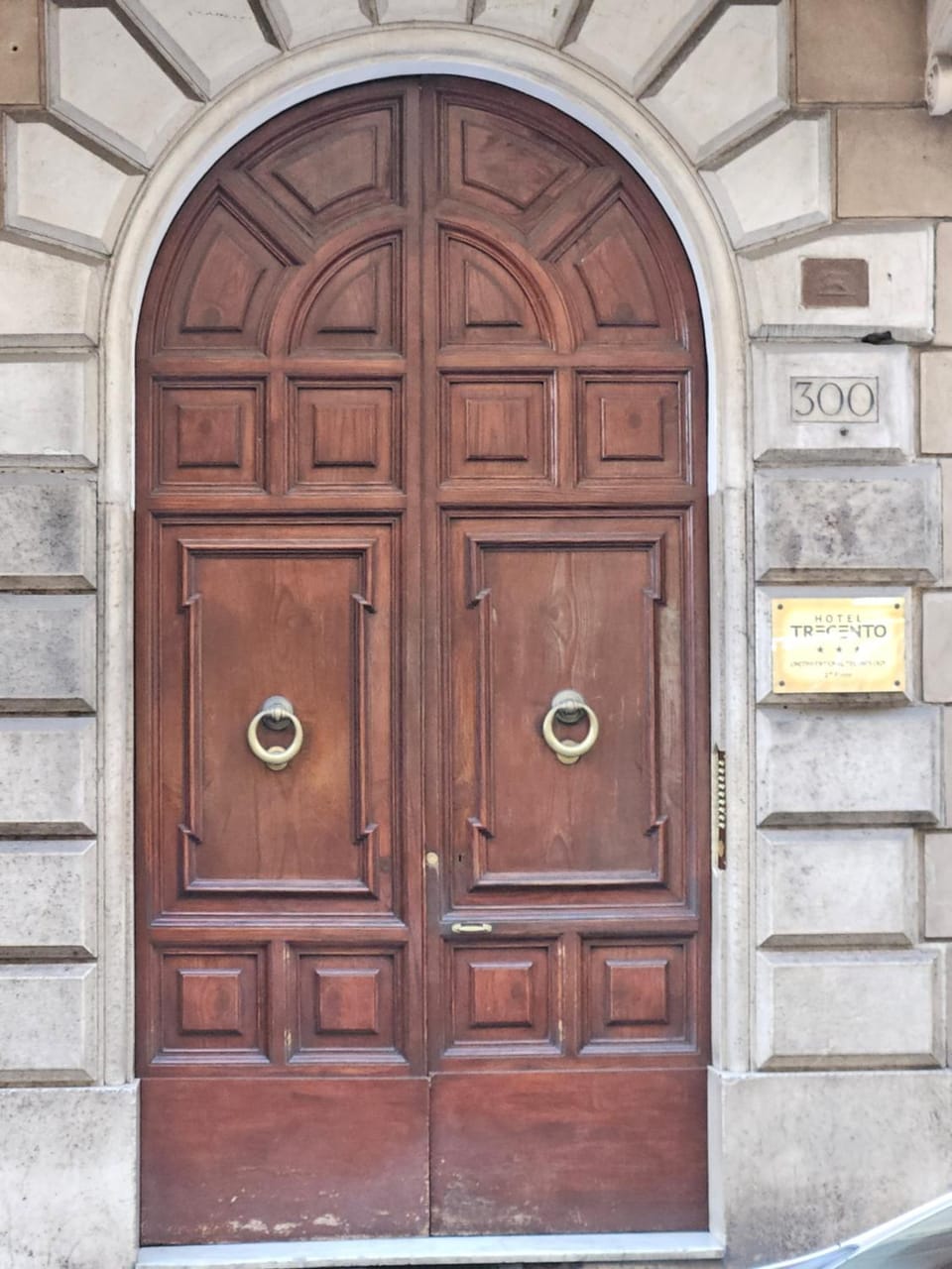 Facade/entrance