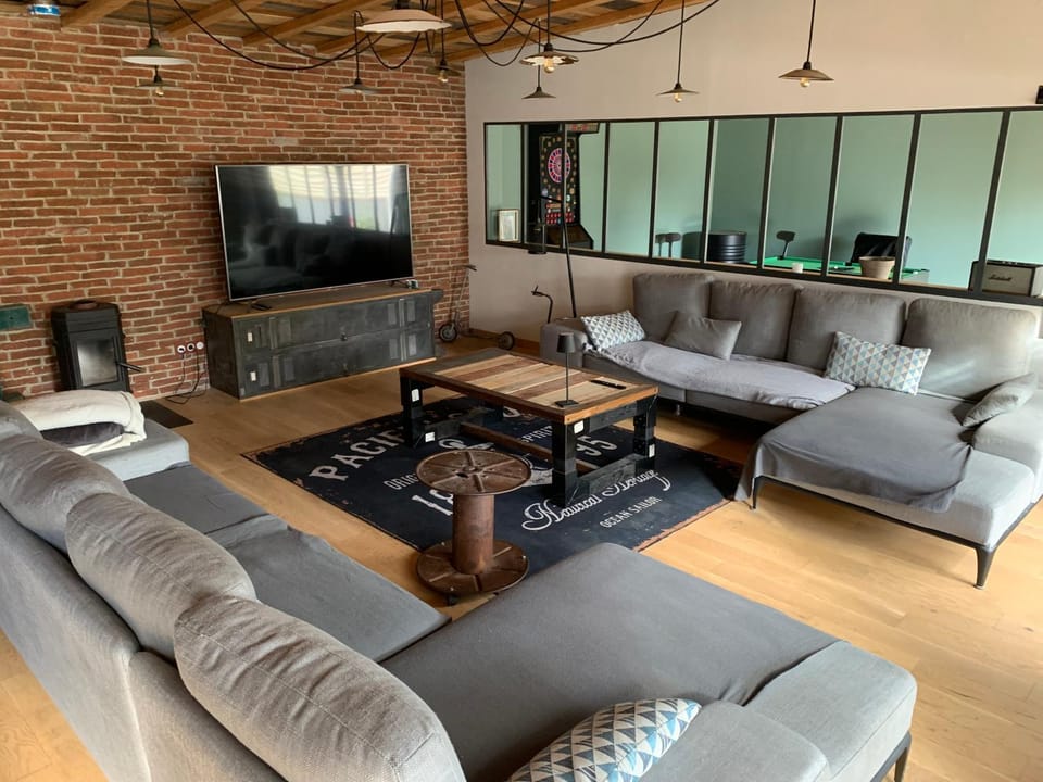 TV and multimedia, Living room