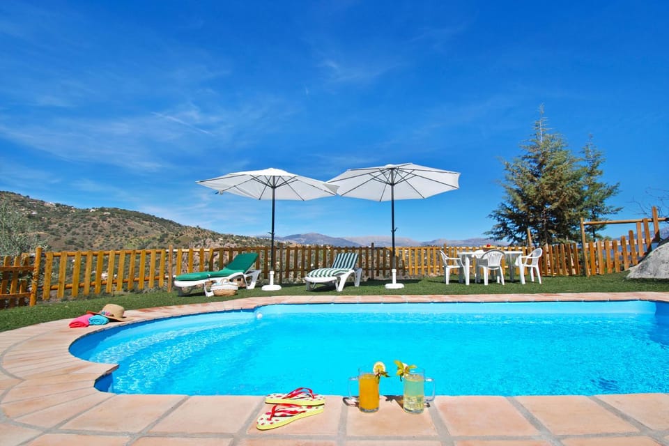 Mountain view, Swimming pool