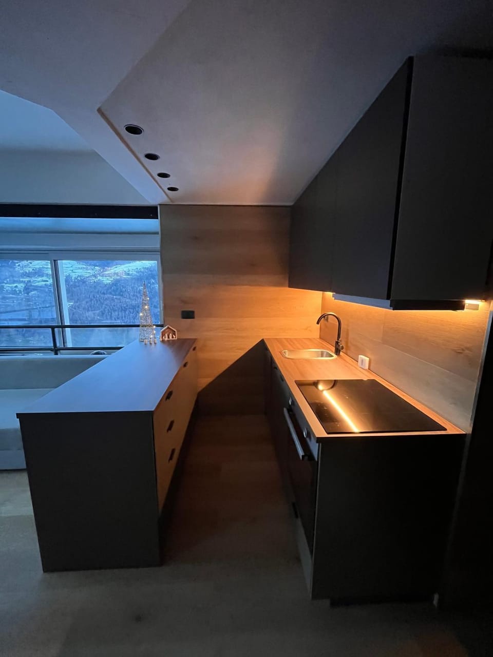 Kitchen or kitchenette